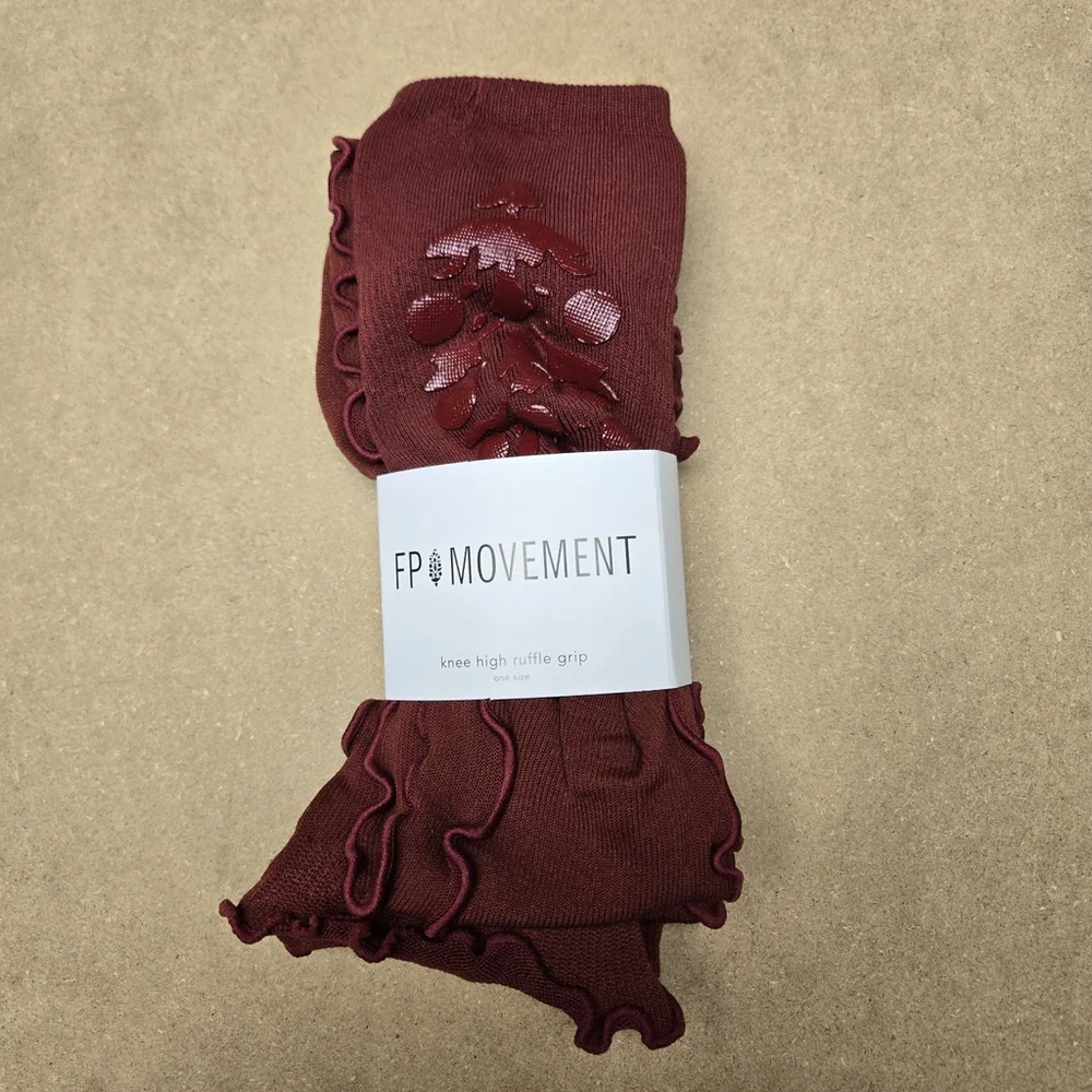 FP Movement Ruffle Knee High Grip Socks NWT Burgundy Toeless Yoga Barre Pilates